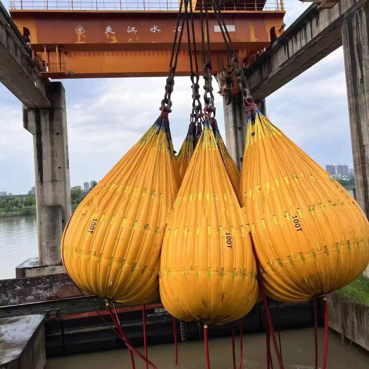 線(xiàn)性絞車(chē)1000噸拉力器、800T實(shí)驗秤重測力計?